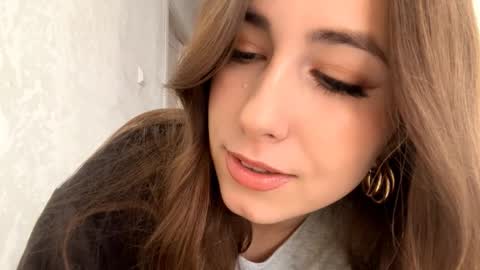 Kate online show from 12/19/25, 01:29