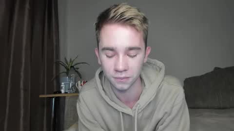 jimyti_bad_boy online show from 10/03/25, 12:07