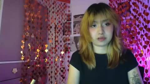 Snapshot of jinxxx_08 chatting on 02/11/26, 02:49 Minaa online show from 02/11/26, 02:49