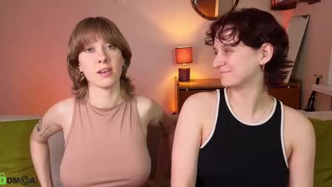 Snapshot of jitoon_exe chatting on 10/24/25, 11:45 Hey Guys We are Julia ginger Tina brunette online show from 10/24/25, 11:45