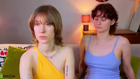 Snapshot of jitoon_exe chatting on 11/29/25, 03:15 Hey Guys We are Julia ginger Tina brunette online show from 11/29/25, 03:15