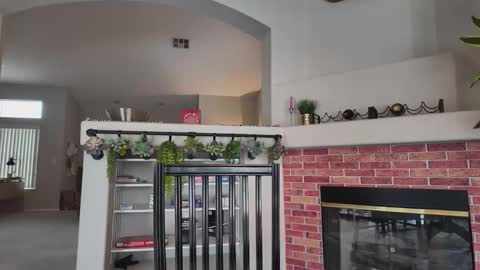 Jiwon online show from 11/22/25, 07:46