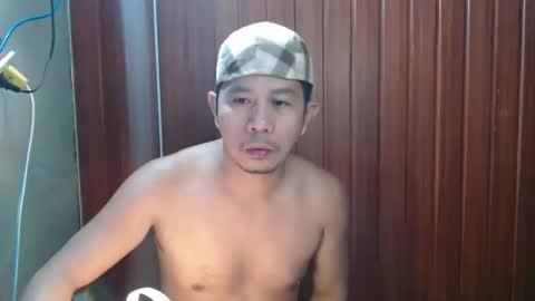 jjboy74472 online show from 10/03/25, 09:23