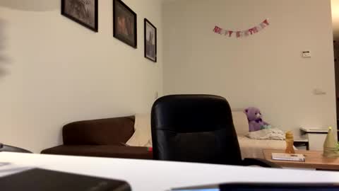 jjd8 online show from 11/15/25, 09:54