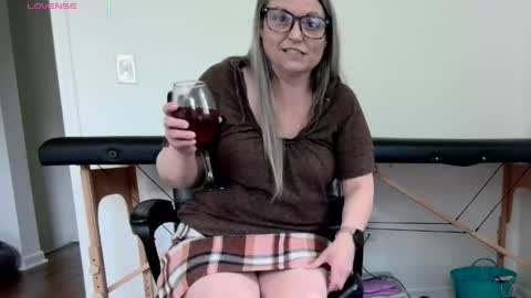 Nicole  Allen online show from 05/20/26, 11:33