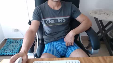 Snapshot of jjrod91 chatting on 11/12/25, 03:01 Jon online show from 11/12/25, 03:01