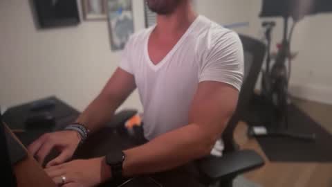 JJ online show from 05/19/26, 04:19