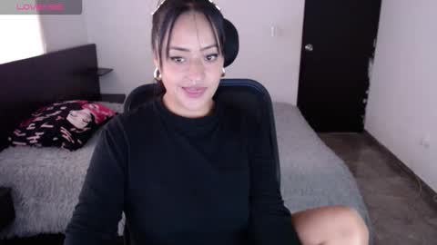 Snapshot of jjulietha95 chatting on 02/22/26, 10:30 Julieta online show from 02/22/26, 10:30