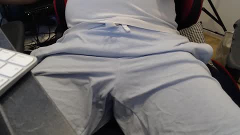 jlouis759 online show from 10/26/25, 12:44