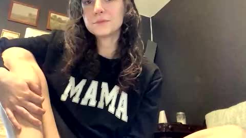 jlynn1997 online show from 03/19/26, 02:21