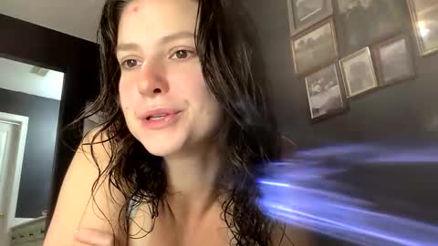 jlynn1997 online show from 06/09/26, 01:01