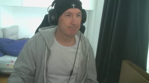 jman2025839798 online show from 04/13/26, 10:32