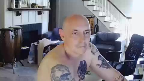 jmo0209 online show from 10/11/25, 07:23