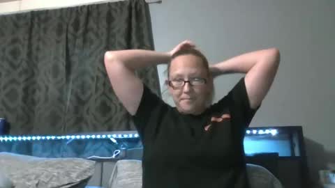 Snapshot of jna1009 chatting on 12/05/25, 06:15 amanda and jake online show from 12/05/25, 06:15