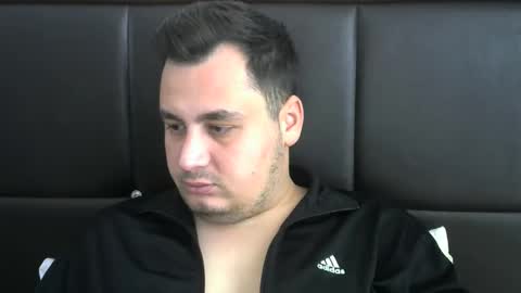 Snapshot of jnsnw chatting on 11/16/25, 11:16 jnsnw online show from 11/16/25, 11:16