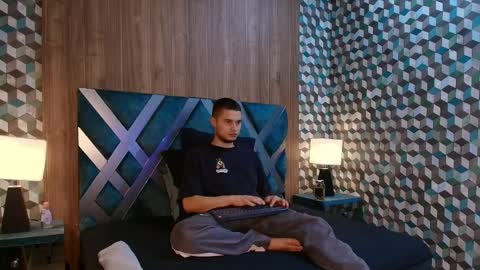 Snapshot of joaho_fernandez chatting on 04/08/26, 08:53 Joao online show from 04/08/26, 08:53