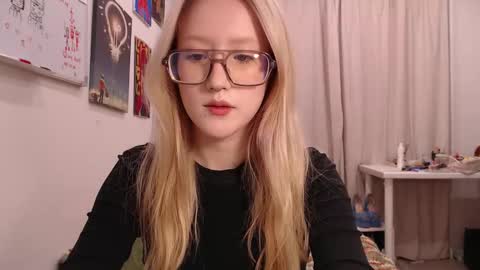 joan_kiss online show from 09/27/25, 05:40