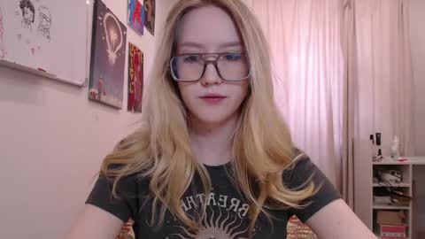 joan_kiss online show from 06/01/26, 06:37