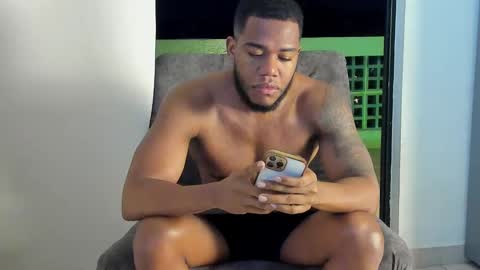 Snapshot of joan_saenz chatting on 01/20/25, 01:39 JOAN SAENZ online show from 01/20/25, 01:39