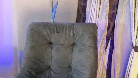 Snapshot of joan_saenz chatting on 10/17/25, 02:04 JOAN SAENZ online show from 10/17/25, 02:04