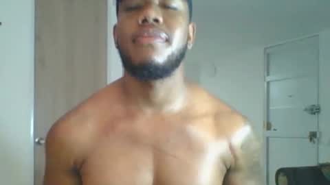 Snapshot of joan_saenz chatting on 11/25/25, 02:33 JOAN SAENZ online show from 11/25/25, 02:33