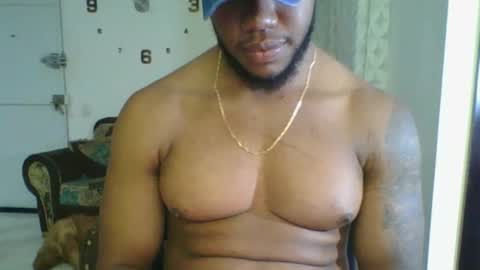 Snapshot of joan_saenz chatting on 12/05/25, 02:53 JOAN SAENZ online show from 12/05/25, 02:53