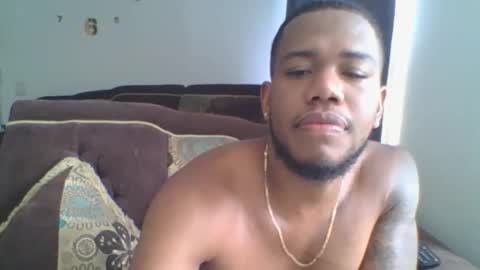 Snapshot of joan_saenz chatting on 12/14/25, 08:57 JOAN SAENZ online show from 12/14/25, 08:57