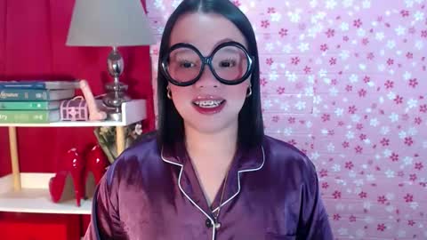 Snapshot of joanagorgeous chatting on 10/17/25, 04:48 Joana online show from 10/17/25, 04:48