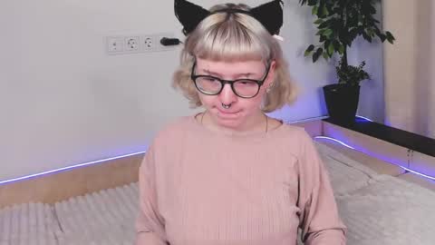 Emma online show from 04/01/26, 04:35