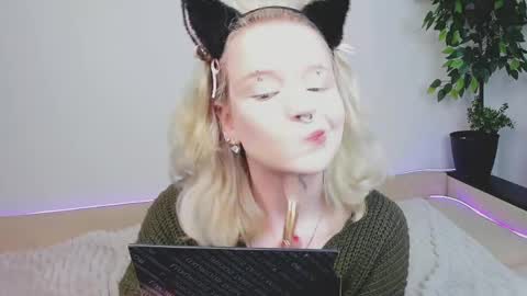 Emma online show from 04/04/26, 04:55