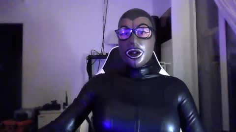 The sweetest toy online show from 10/25/25, 06:02