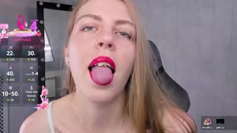 joann_shermann online show from 06/18/26, 01:17