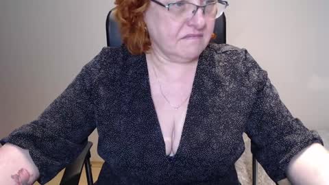 Snapshot of joannaandneighbour chatting on 01/29/25, 09:55 Joanna and Greg online show from 01/29/25, 09:55