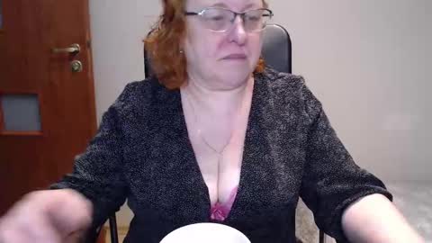 Snapshot of joannaandneighbour chatting on 02/12/25, 09:20 Joanna and Greg online show from 02/12/25, 09:20