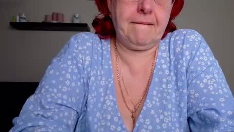 Snapshot of joannaandneighbour chatting on 06/17/26, 08:06 Joanna and Greg online show from 06/17/26, 08:06