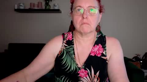 Snapshot of joannaandneighbour chatting on 06/29/26, 07:14 Joanna and Greg online show from 06/29/26, 07:14