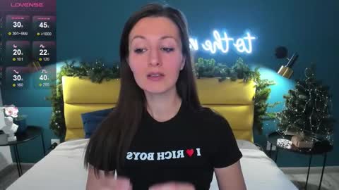 Joan online show from 12/18/25, 01:33