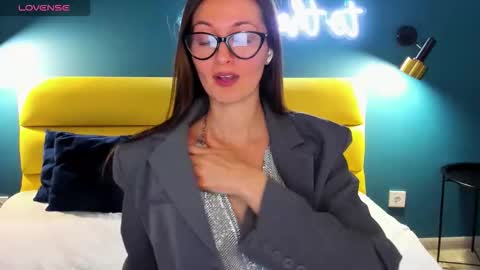 Joan online show from 01/15/26, 01:32