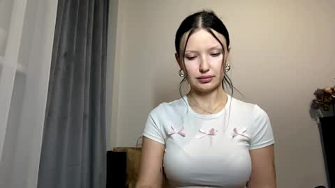 Joan online show from 04/01/26, 06:49