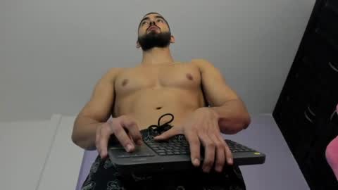 Snapshot of joao_batista_team chatting on 07/12/26, 11:40 JOAO BATISTA online show from 07/12/26, 11:40