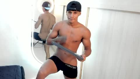 Snapshot of joao_da_silva19 chatting on 05/16/26, 05:01 Joao Da Silva online show from 05/16/26, 05:01