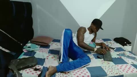 joao_leao online show from 11/10/25, 01:10