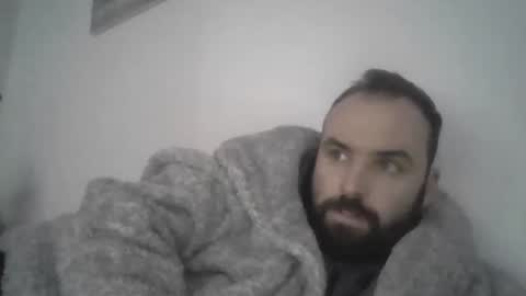 joaodias_18 online show from 02/01/25, 09:40