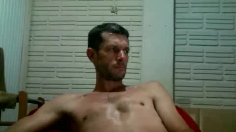 Snapshot of joce2901 chatting on 04/14/26, 06:41 joce2901 online show from 04/14/26, 06:41