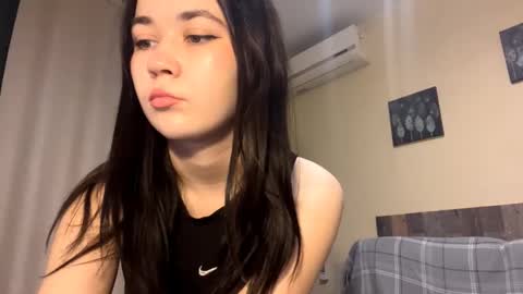 Emilia  or Emi online show from 01/14/26, 12:11