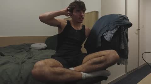 Snapshot of joeosulli2024 chatting on 10/20/25, 06:52 JoeOsulli online show from 10/20/25, 06:52