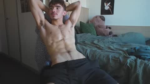 Snapshot of joeosulli2024 chatting on 11/24/25, 02:28 JoeOsulli online show from 11/24/25, 02:28