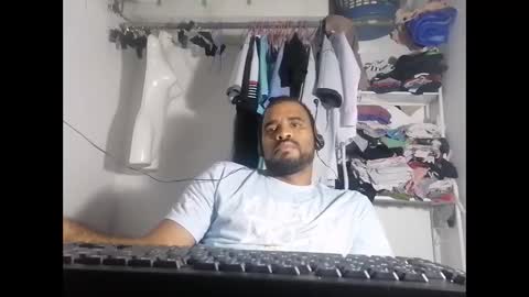 johan2222222222 online show from 02/18/25, 06:59