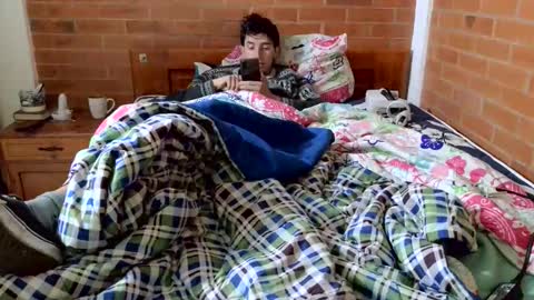 johan70nsexy online show from 04/11/26, 01:04