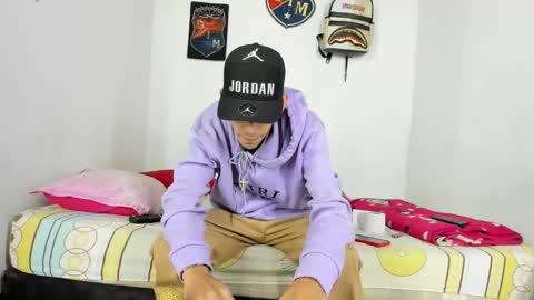 Snapshot of johan_and_antonella chatting on 12/03/24, 03:30 johan_and_antonella online show from 12/03/24, 03:30